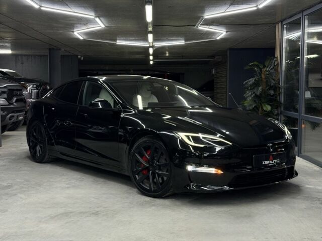 Черный Тесла Модель С, объемом двигателя 0 л и пробегом 21 тыс. км за 46500 $, фото 2 на Automoto.ua