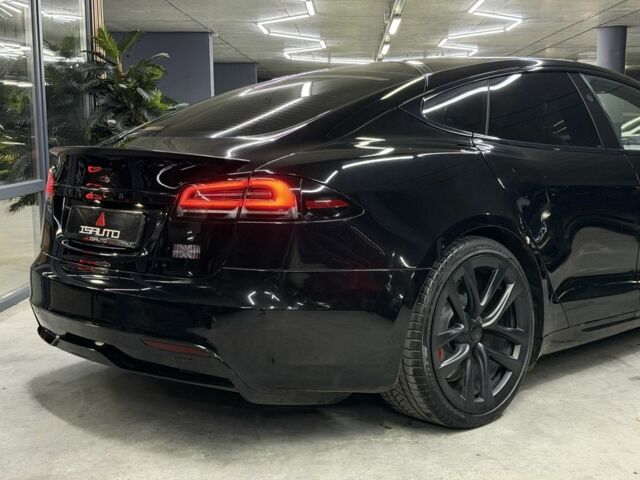 Черный Тесла Модель С, объемом двигателя 0 л и пробегом 21 тыс. км за 46500 $, фото 11 на Automoto.ua