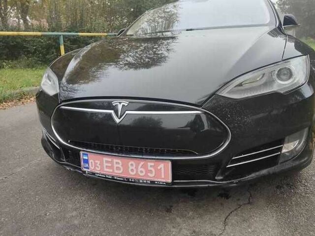 Тесла Модель С 2013 в Киеве на Automoto.ua Черный Тесла Модель С, объемом двигателя 0 л и пробегом 315 тыс. км за 10200 $, фото 1 на Automoto.ua