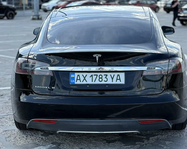 Черный Тесла Модель С, объемом двигателя 0 л и пробегом 299 тыс. км за 11200 $, фото 4 на Automoto.ua