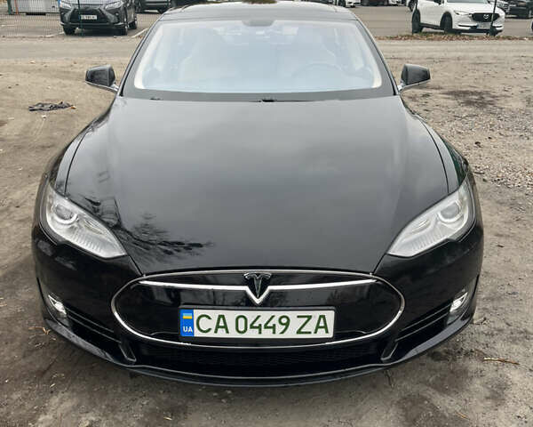 Черный Тесла Модель С, объемом двигателя 0 л и пробегом 137 тыс. км за 14000 $, фото 2 на Automoto.ua