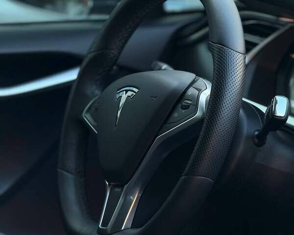 Черный Тесла Модель С, объемом двигателя 0 л и пробегом 174 тыс. км за 13500 $, фото 13 на Automoto.ua