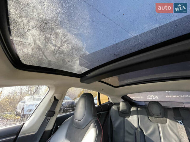 Черный Тесла Модель С, объемом двигателя 0 л и пробегом 30 тыс. км за 14800 $, фото 10 на Automoto.ua