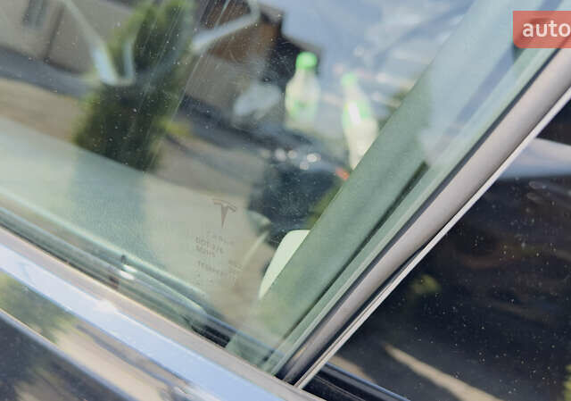 Черный Тесла Модель С, объемом двигателя 0 л и пробегом 145 тыс. км за 15000 $, фото 39 на Automoto.ua