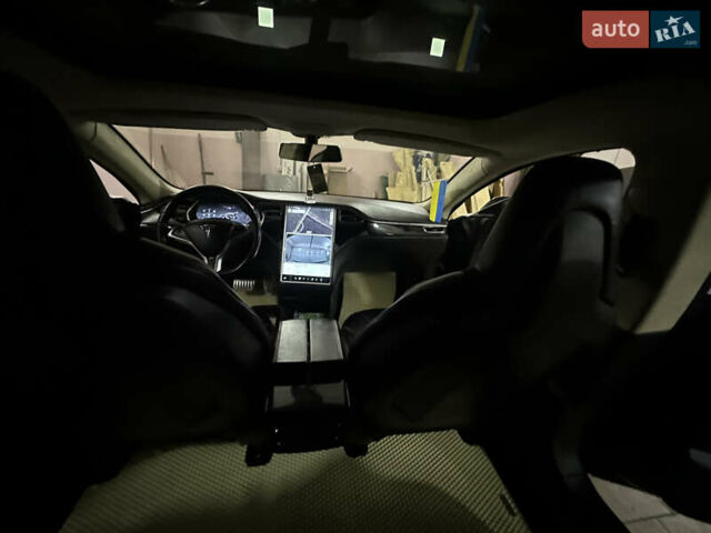 Черный Тесла Модель С, объемом двигателя 0 л и пробегом 125 тыс. км за 13300 $, фото 22 на Automoto.ua