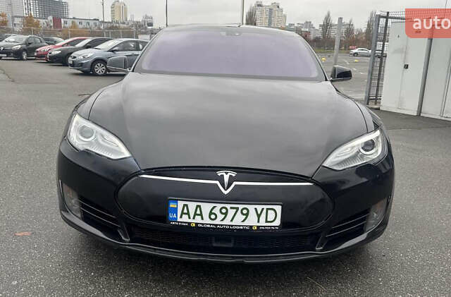 Черный Тесла Модель С, объемом двигателя 0 л и пробегом 140 тыс. км за 13000 $, фото 4 на Automoto.ua