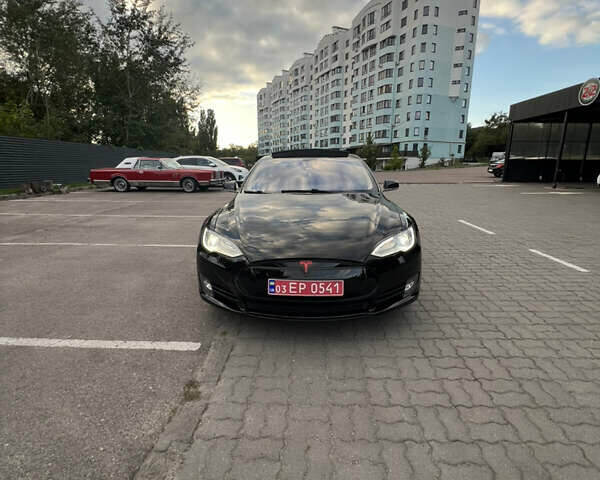 Черный Тесла Модель С, объемом двигателя 0 л и пробегом 170 тыс. км за 13399 $, фото 76 на Automoto.ua