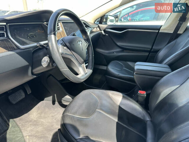Черный Тесла Модель С, объемом двигателя 0 л и пробегом 131 тыс. км за 13700 $, фото 8 на Automoto.ua