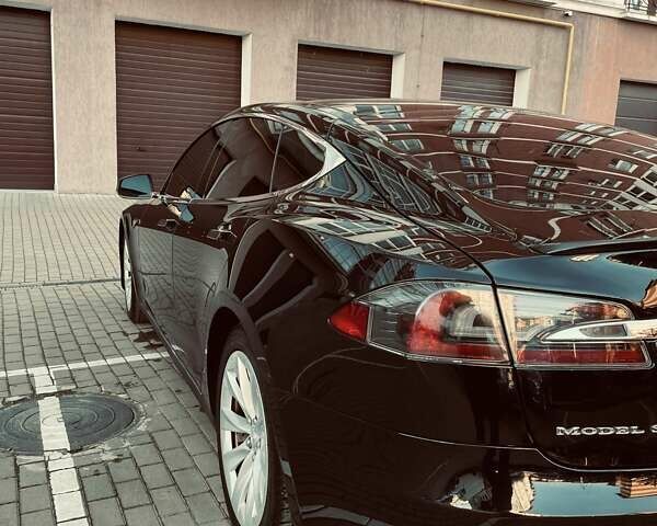 Черный Тесла Модель С, объемом двигателя 0 л и пробегом 302 тыс. км за 13500 $, фото 3 на Automoto.ua