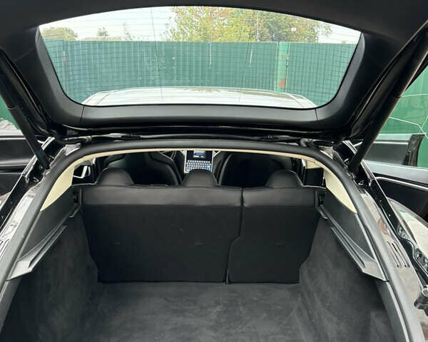 Черный Тесла Модель С, объемом двигателя 0 л и пробегом 130 тыс. км за 15300 $, фото 23 на Automoto.ua