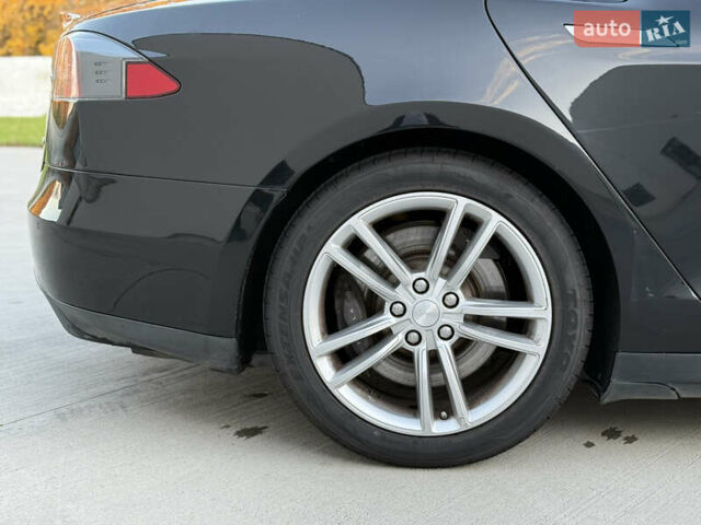 Чорний Тесла Модель С, об'ємом двигуна 0 л та пробігом 148 тис. км за 11999 $, фото 21 на Automoto.ua