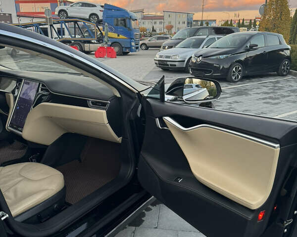 Черный Тесла Модель С, объемом двигателя 0 л и пробегом 280 тыс. км за 9999 $, фото 45 на Automoto.ua