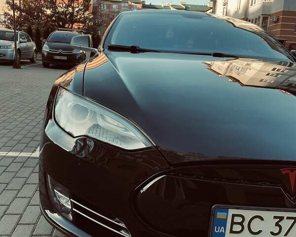Черный Тесла Модель С, объемом двигателя 0 л и пробегом 302 тыс. км за 13500 $, фото 4 на Automoto.ua