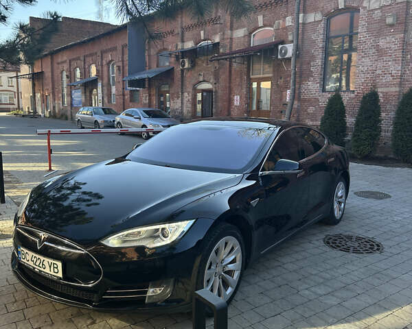 Черный Тесла Модель С, объемом двигателя 0 л и пробегом 21 тыс. км за 17000 $, фото 3 на Automoto.ua