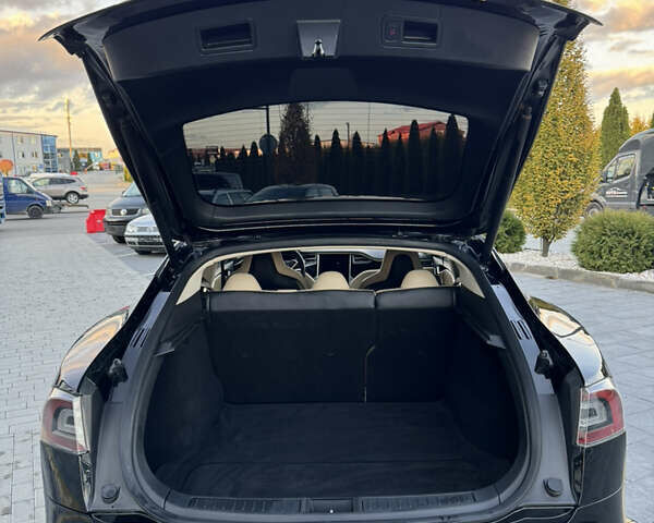 Черный Тесла Модель С, объемом двигателя 0 л и пробегом 280 тыс. км за 9999 $, фото 17 на Automoto.ua