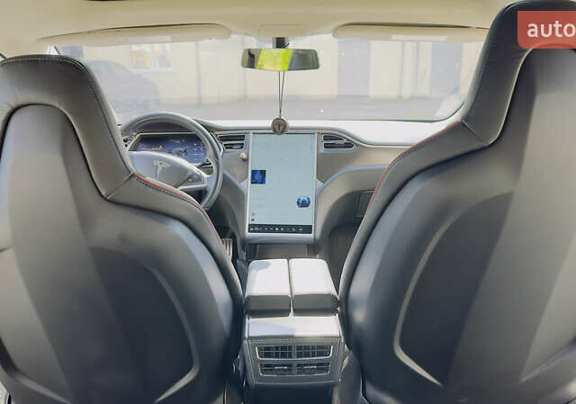 Черный Тесла Модель С, объемом двигателя 0 л и пробегом 145 тыс. км за 15000 $, фото 31 на Automoto.ua