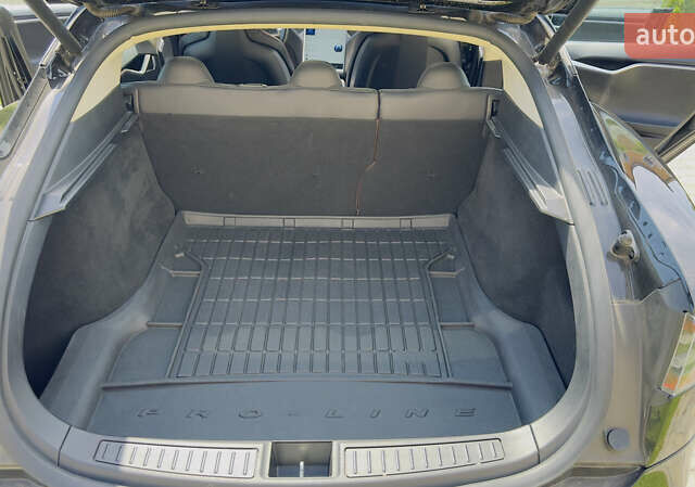 Черный Тесла Модель С, объемом двигателя 0 л и пробегом 145 тыс. км за 15000 $, фото 37 на Automoto.ua