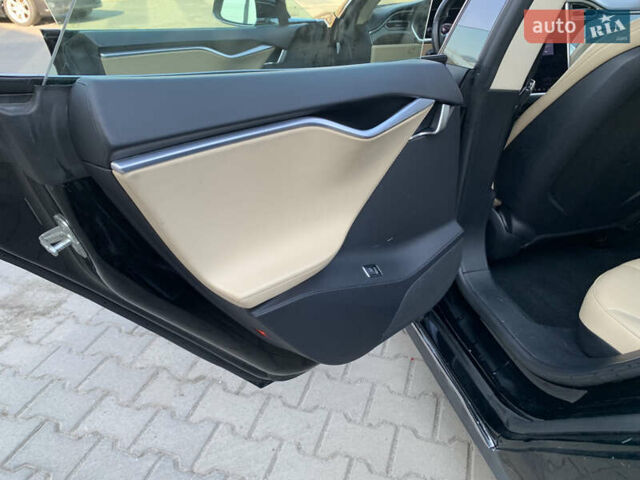 Черный Тесла Модель С, объемом двигателя 0 л и пробегом 298 тыс. км за 11500 $, фото 21 на Automoto.ua