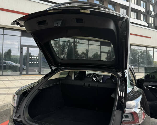 Чорний Тесла Модель С, об'ємом двигуна 0 л та пробігом 145 тис. км за 14500 $, фото 26 на Automoto.ua