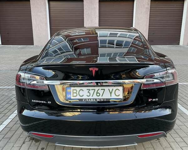 Черный Тесла Модель С, объемом двигателя 0 л и пробегом 302 тыс. км за 13500 $, фото 2 на Automoto.ua