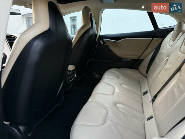 Чорний Тесла Модель С, об'ємом двигуна 0 л та пробігом 148 тис. км за 11999 $, фото 27 на Automoto.ua