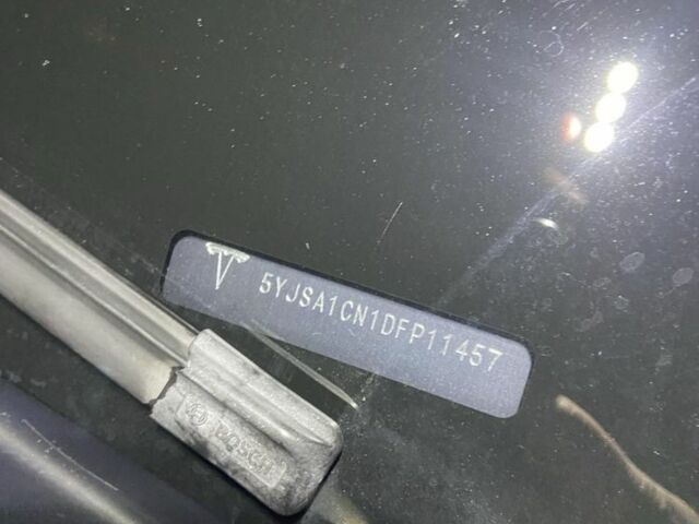 Черный Тесла Модель С, объемом двигателя 0 л и пробегом 192 тыс. км за 11700 $, фото 3 на Automoto.ua