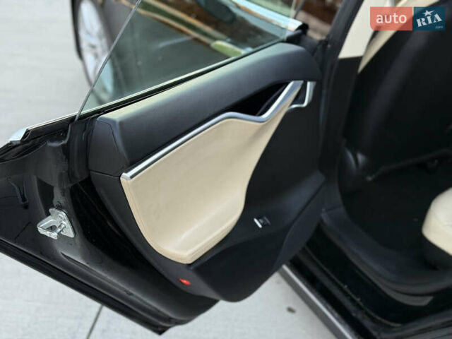 Чорний Тесла Модель С, об'ємом двигуна 0 л та пробігом 148 тис. км за 11999 $, фото 25 на Automoto.ua