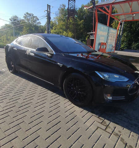 Тесла Модель С 2013 в Житомире на Automoto.ua Черный Тесла Модель С, объемом двигателя 0 л и пробегом 203 тыс. км за 12500 $, фото 3 на Automoto.ua