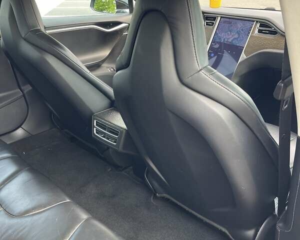 Черный Тесла Модель С, объемом двигателя 0 л и пробегом 188 тыс. км за 12499 $, фото 32 на Automoto.ua