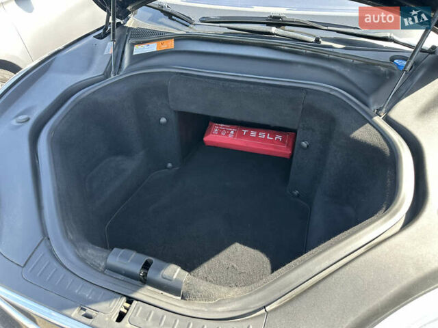 Черный Тесла Модель С, объемом двигателя 0 л и пробегом 131 тыс. км за 13700 $, фото 25 на Automoto.ua