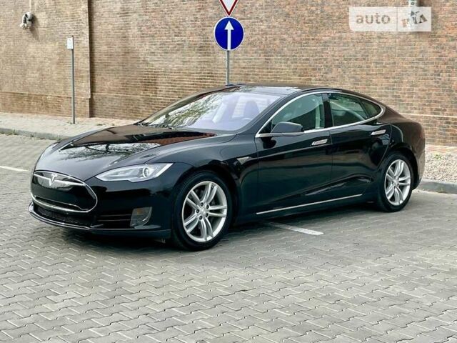 Чорний Тесла Модель С, об'ємом двигуна 0 л та пробігом 126 тис. км за 16700 $, фото 4 на Automoto.ua