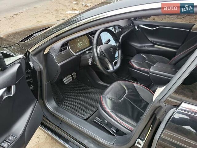 Черный Тесла Модель С, объемом двигателя 0 л и пробегом 150 тыс. км за 15000 $, фото 12 на Automoto.ua