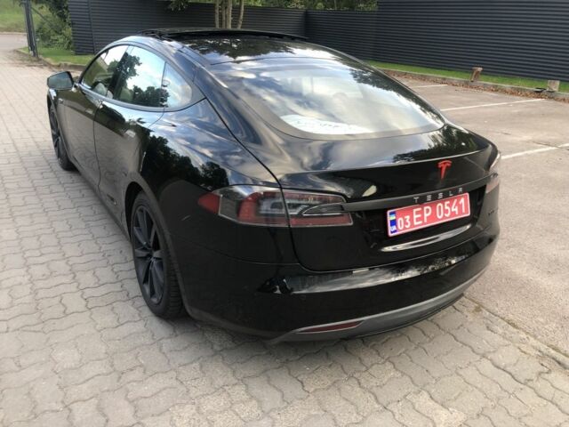 Тесла Модель С 2013 у Луцьку на Automoto.ua Чорний Тесла Модель С, об'ємом двигуна 0 л та пробігом 192 тис. км за 12999 $, фото 4 на Automoto.ua
