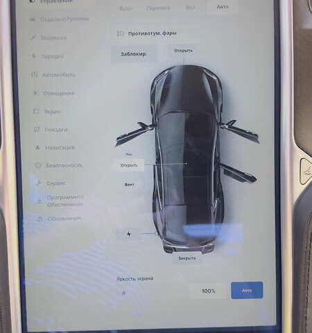 Черный Тесла Модель С, объемом двигателя 0 л и пробегом 145 тыс. км за 15000 $, фото 20 на Automoto.ua