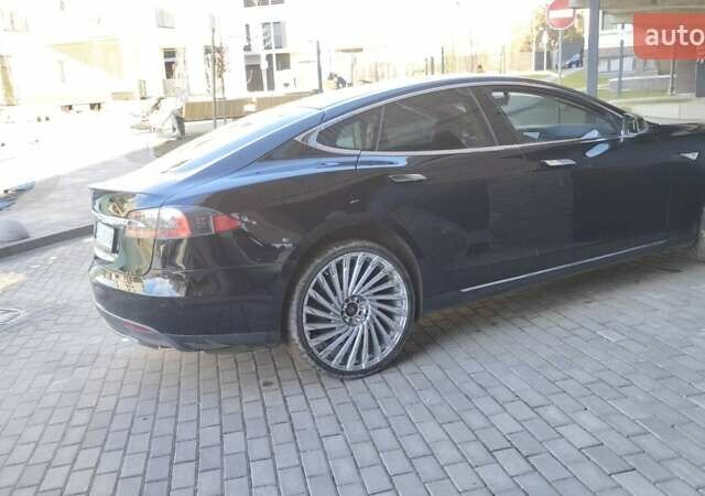 Черный Тесла Модель С, объемом двигателя 0 л и пробегом 153 тыс. км за 11900 $, фото 10 на Automoto.ua