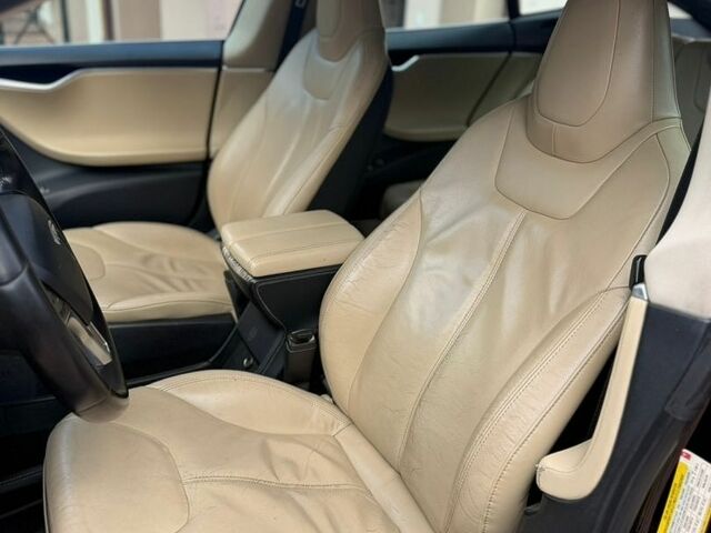 Черный Тесла Модель С, объемом двигателя 0 л и пробегом 365 тыс. км за 11500 $, фото 13 на Automoto.ua
