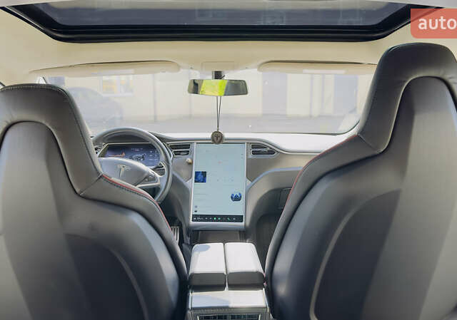 Черный Тесла Модель С, объемом двигателя 0 л и пробегом 145 тыс. км за 15000 $, фото 30 на Automoto.ua