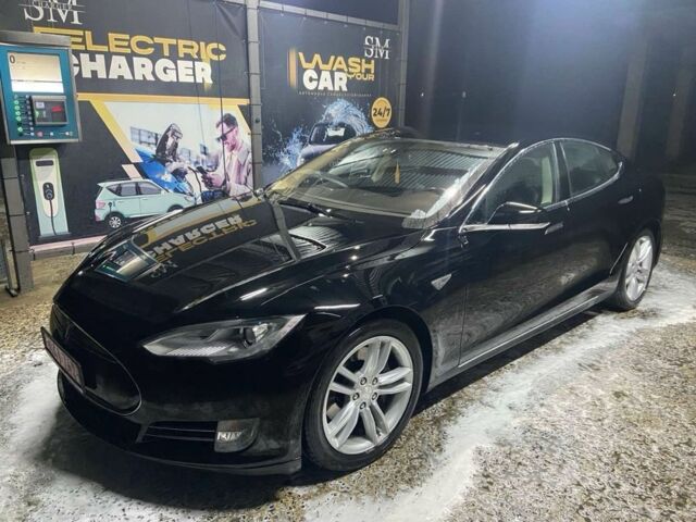 Черный Тесла Модель С, объемом двигателя 0 л и пробегом 192 тыс. км за 11700 $, фото 1 на Automoto.ua
