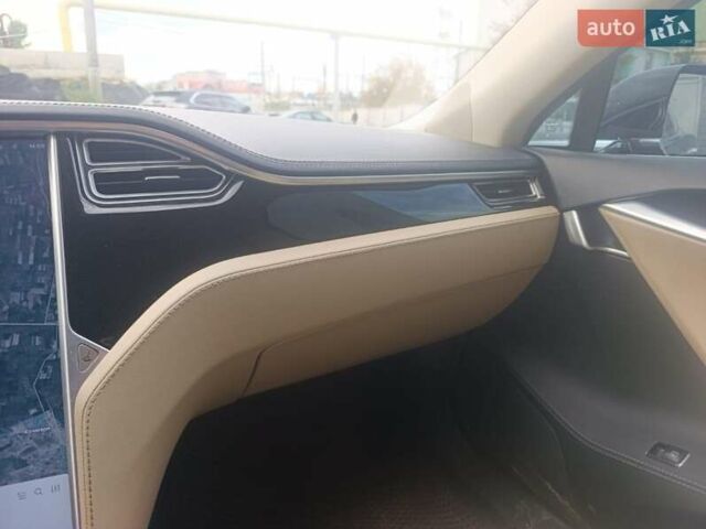Черный Тесла Модель С, объемом двигателя 0 л и пробегом 280 тыс. км за 12000 $, фото 10 на Automoto.ua