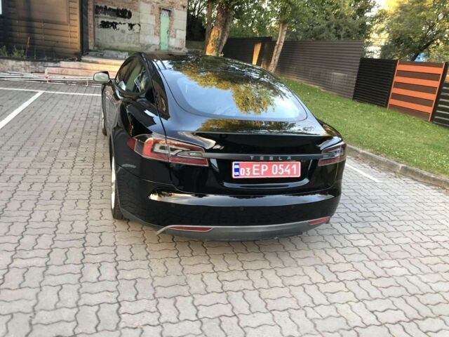 Черный Тесла Модель С, объемом двигателя 0 л и пробегом 190 тыс. км за 12999 $, фото 5 на Automoto.ua