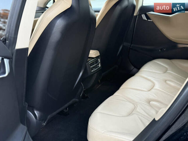 Чорний Тесла Модель С, об'ємом двигуна 0 л та пробігом 148 тис. км за 11999 $, фото 26 на Automoto.ua