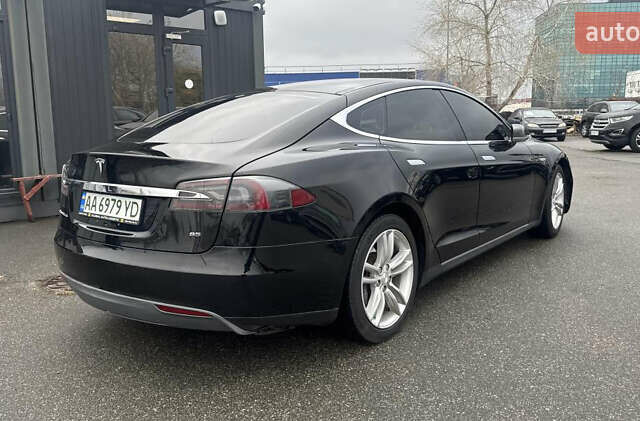 Черный Тесла Модель С, объемом двигателя 0 л и пробегом 140 тыс. км за 13000 $, фото 2 на Automoto.ua