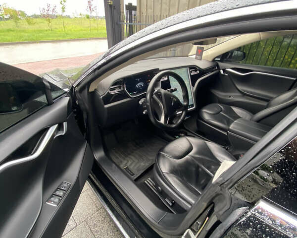 Тесла Модель С 2014 в Ровно на Automoto.ua Черный Тесла Модель С, объемом двигателя 0 л и пробегом 215 тыс. км за 11700 $, фото 9 на Automoto.ua
