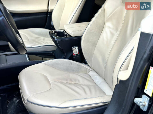 Черный Тесла Модель С, объемом двигателя 0 л и пробегом 208 тыс. км за 18999 $, фото 48 на Automoto.ua