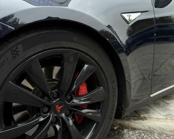 Чорний Тесла Модель С, об'ємом двигуна 0 л та пробігом 260 тис. км за 18000 $, фото 6 на Automoto.ua