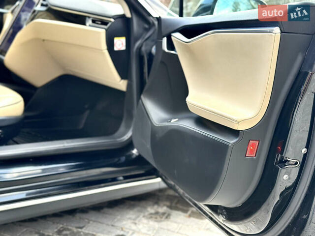 Черный Тесла Модель С, объемом двигателя 0 л и пробегом 208 тыс. км за 18999 $, фото 45 на Automoto.ua