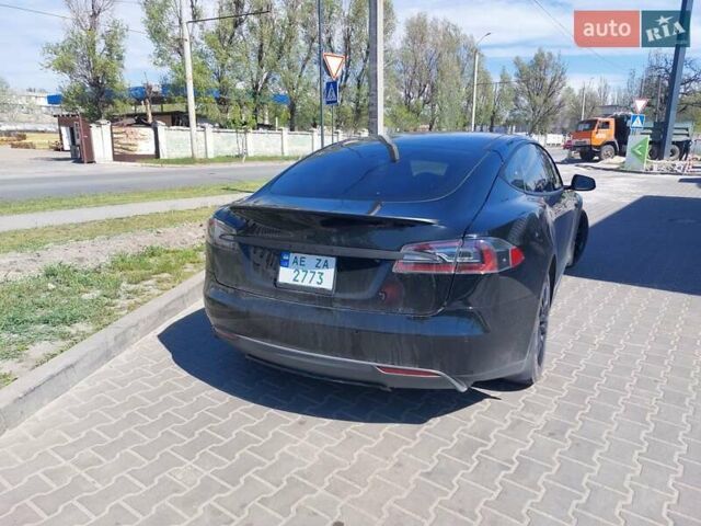 Черный Тесла Модель С, объемом двигателя 0 л и пробегом 200 тыс. км за 17900 $, фото 6 на Automoto.ua