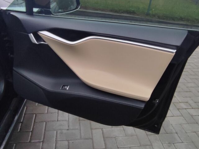 Черный Тесла Модель С, объемом двигателя 0.47 л и пробегом 200 тыс. км за 11699 $, фото 4 на Automoto.ua