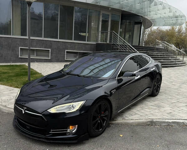 Чорний Тесла Модель С, об'ємом двигуна 0 л та пробігом 260 тис. км за 18000 $, фото 2 на Automoto.ua
