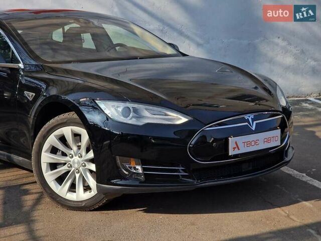 Черный Тесла Модель С, объемом двигателя 0 л и пробегом 60 тыс. км за 17490 $, фото 10 на Automoto.ua